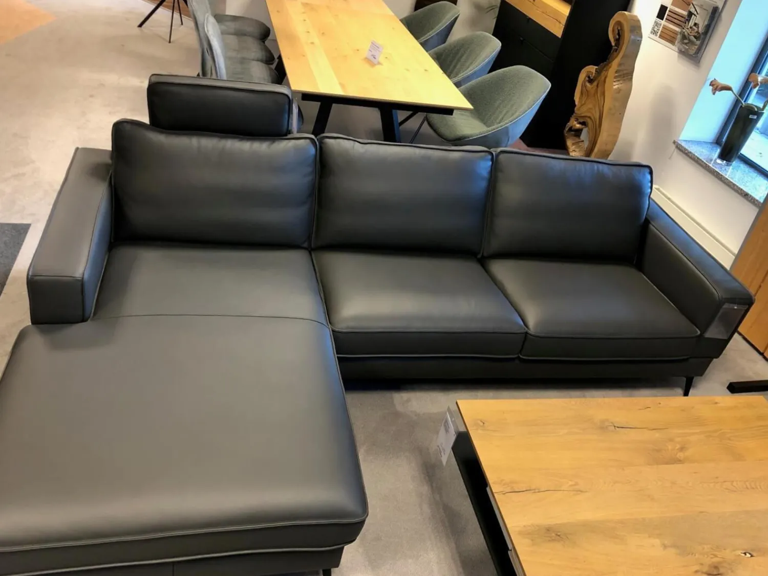 DFM Ecksofas|Ecksofa Beluga Leder WM Anthrazit Metallfüße Schwarz mit Kopfstütze