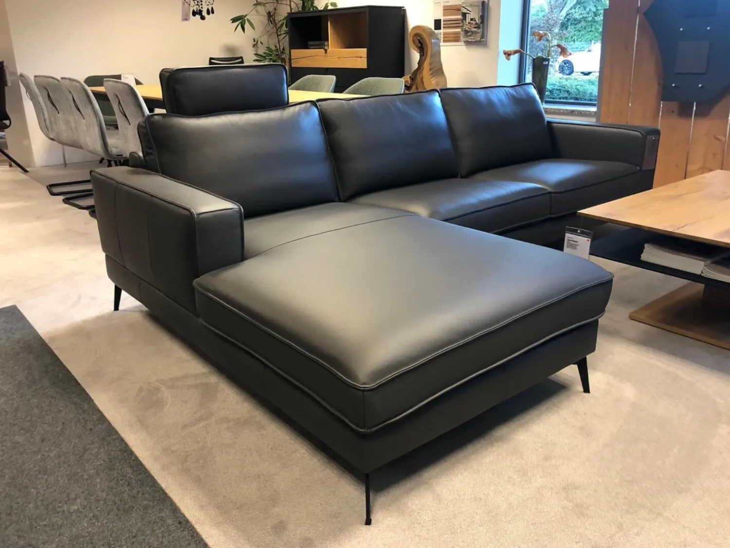 DFM Ecksofas|Ecksofa Beluga Leder WM Anthrazit Metallfüße Schwarz mit Kopfstütze