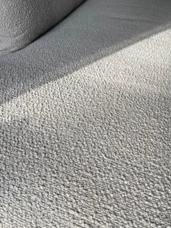 Violetta Ecksofas|Ecksofa Boxspring Stoff 30 Universe 019 Greige Grau mit 4 Rückenkissen