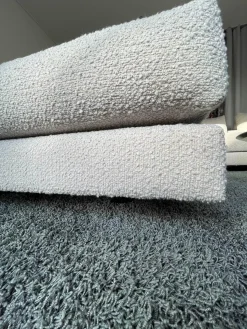 Violetta Ecksofas|Ecksofa Boxspring Stoff 30 Universe 019 Greige Grau mit 4 Rückenkissen