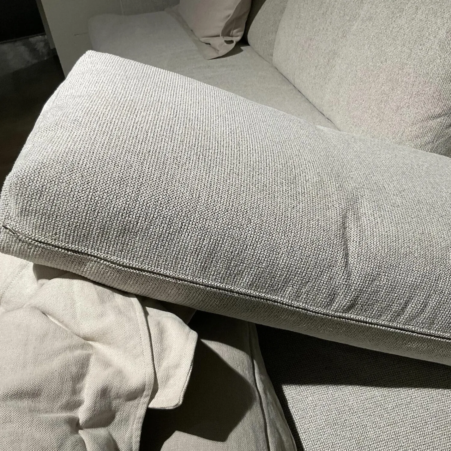 Casamobile Living Ecksofas|Ecksofa Britt Stoff 2 Sneak Natur Beige Füße Metall Inklusive Kissen