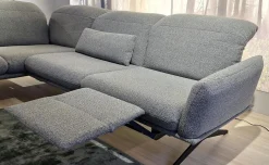 Koinor Ecksofas|Ecksofa Calmo Stoff 13 Cosmo 97 Grau Metallkufen Pulverbeschichtet Schwarz Matt Mit Maueller Kopfteilverstellung Und Motorische Fußstütze Inklusive 2 Kissen Ohne Dekokissen