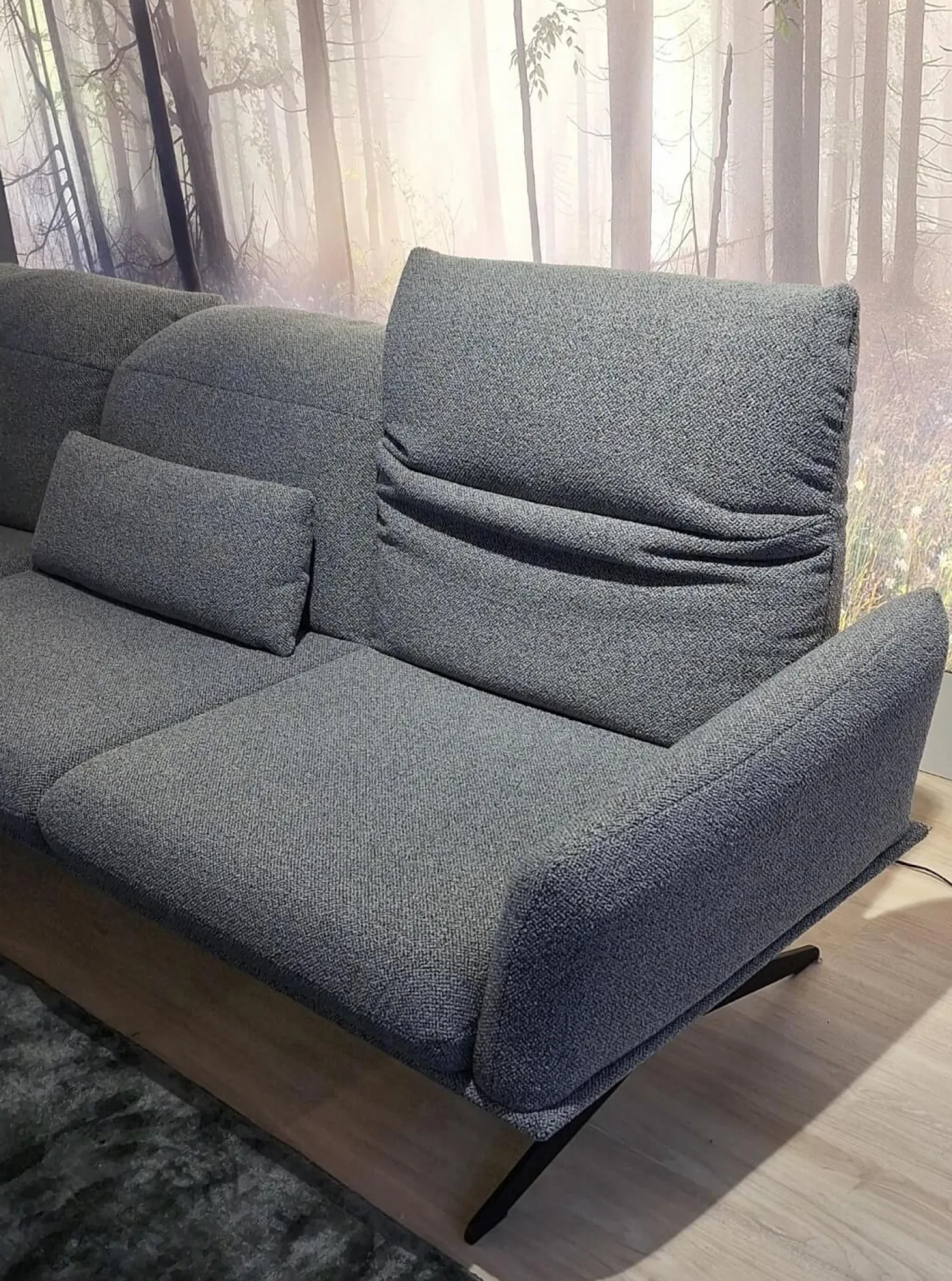 Koinor Ecksofas|Ecksofa Calmo Stoff 13 Cosmo 97 Grau Metallkufen Pulverbeschichtet Schwarz Matt Mit Maueller Kopfteilverstellung Und Motorische Fußstütze Inklusive 2 Kissen Ohne Dekokissen