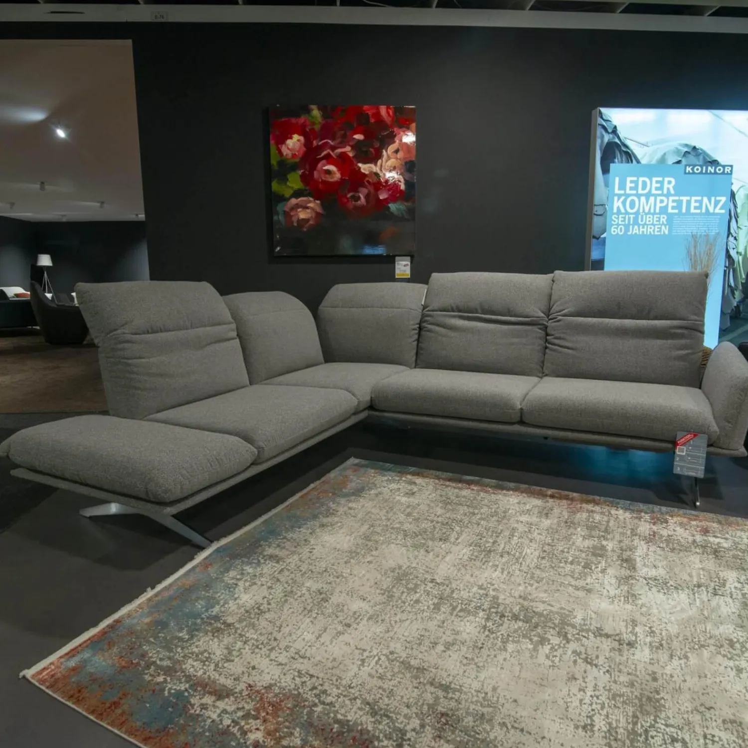 Koinor Ecksofas|Ecksofa Calmo Stoff 13 Educa 93 Sitz Polyschaum M-Kufe Nickel Satiniert