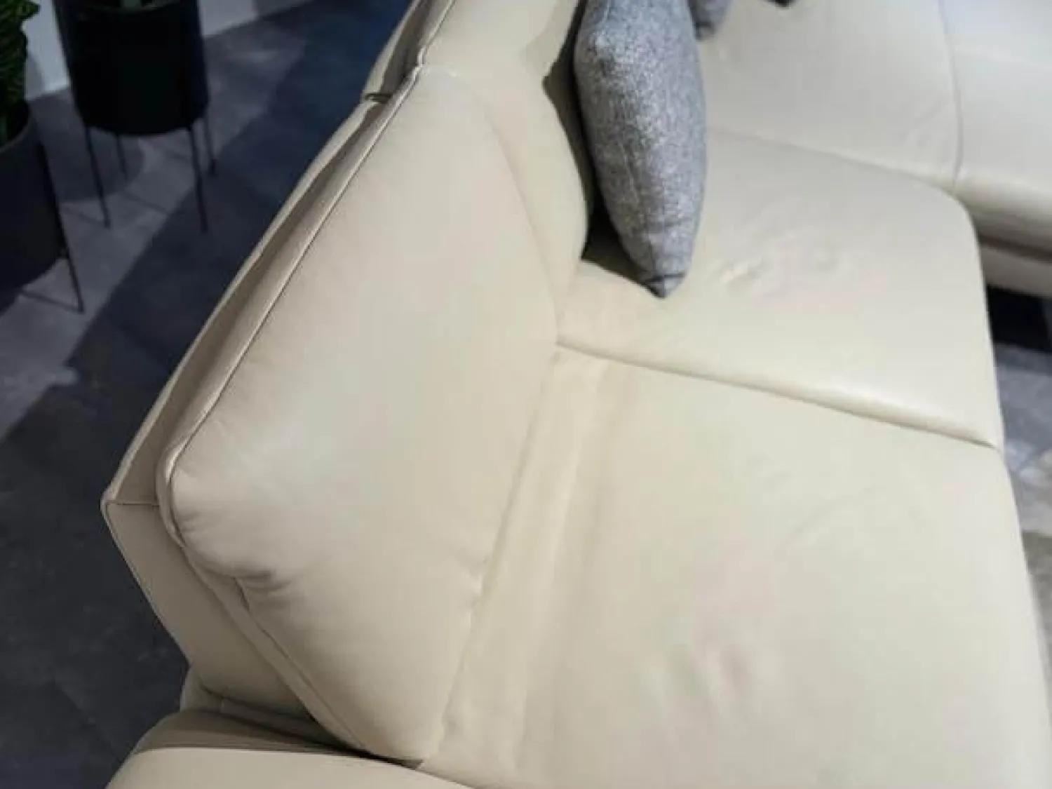 Contur Ecksofas|Ecksofa Collina Leder WP Ecru L50 Beige Metallfüße Gebürstet Inklusive Kopfstütze