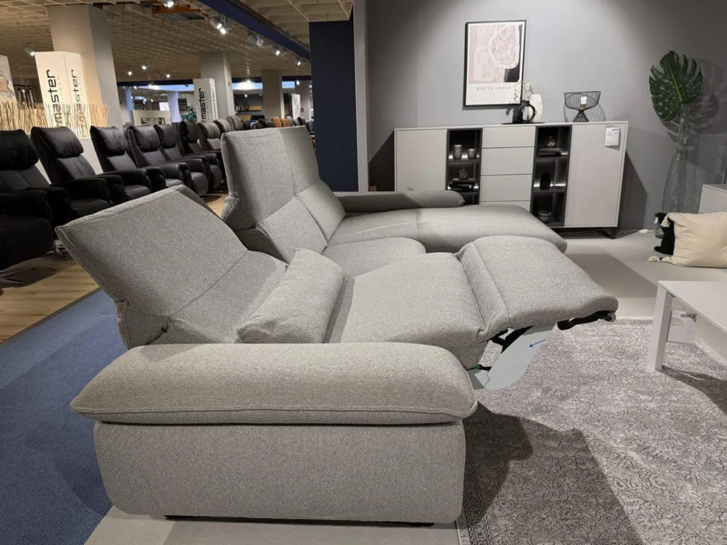 himolla Ecksofas|Ecksofa Comfortmaster Spektra 1487 Stoff Loop 02 Jet Hellgrau Metallkufe Anthrazit Motorisch Verstellbar