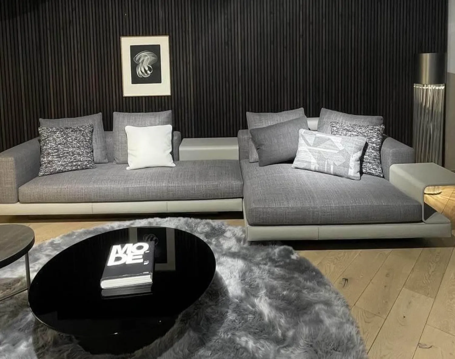 Minotti Ecksofas|Ecksofa Connery Stoff Bright 05 Peltro Grau Gestell Leder Aspen 06 Pomice Grau Mit Ablage Rechts