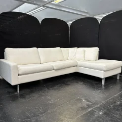 COR Ecksofas|Ecksofa Conseta Bodenfrei Stoff 7149 Weiß Schmalfüße F04 Feinstruktur Stahl Mit Filtgleiter