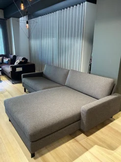 COR Ecksofas|Ecksofa Conseta Stoff 8209 Marone Grau Braun Schmalfuß Metall Schwarz Inklusive Nackenstütze