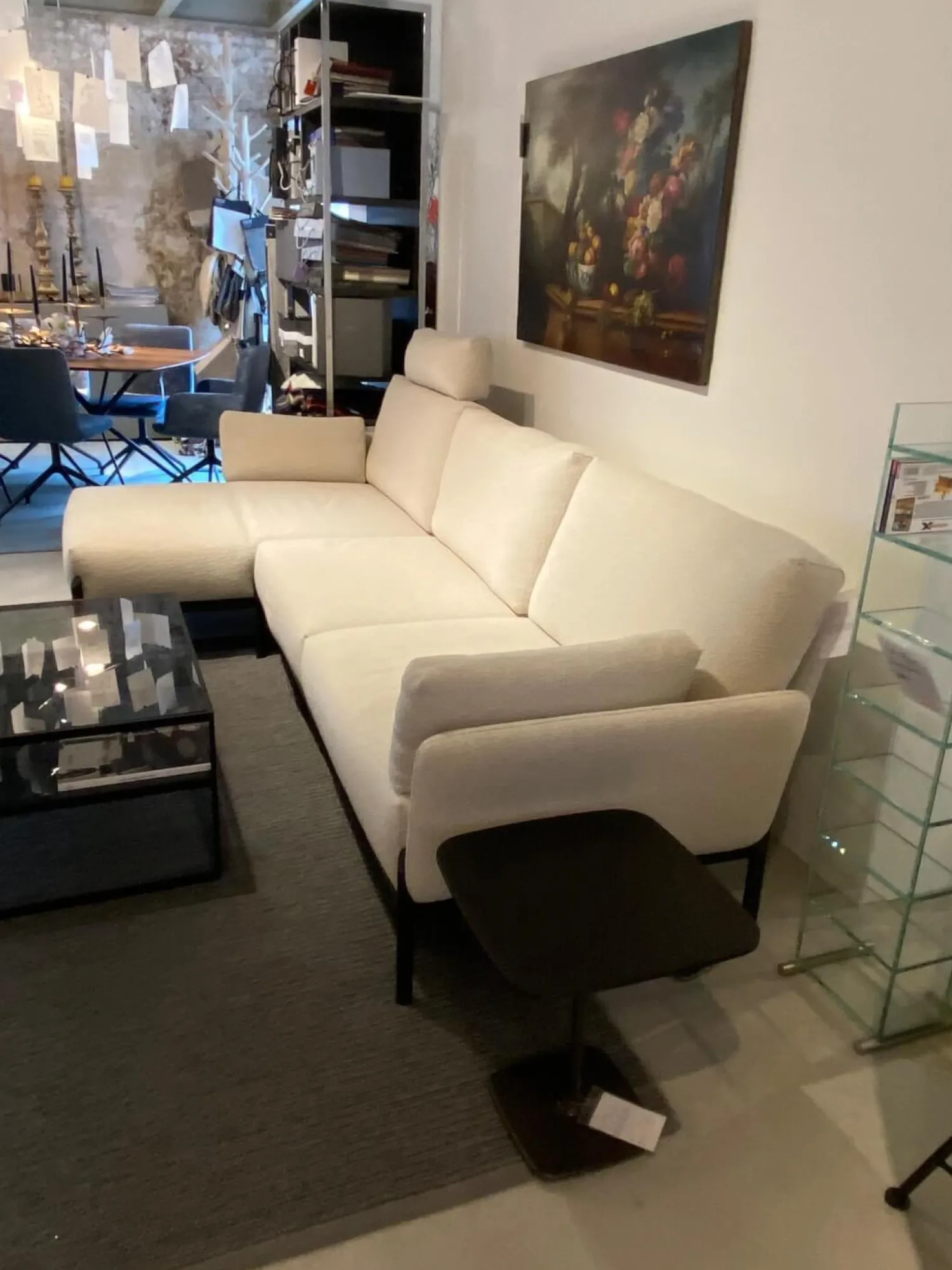 Leolux Ecksofas|Ecksofa Enna Stoff Mondo 020 Bianco Weiß Füße Schwarz mit Kopfstütze