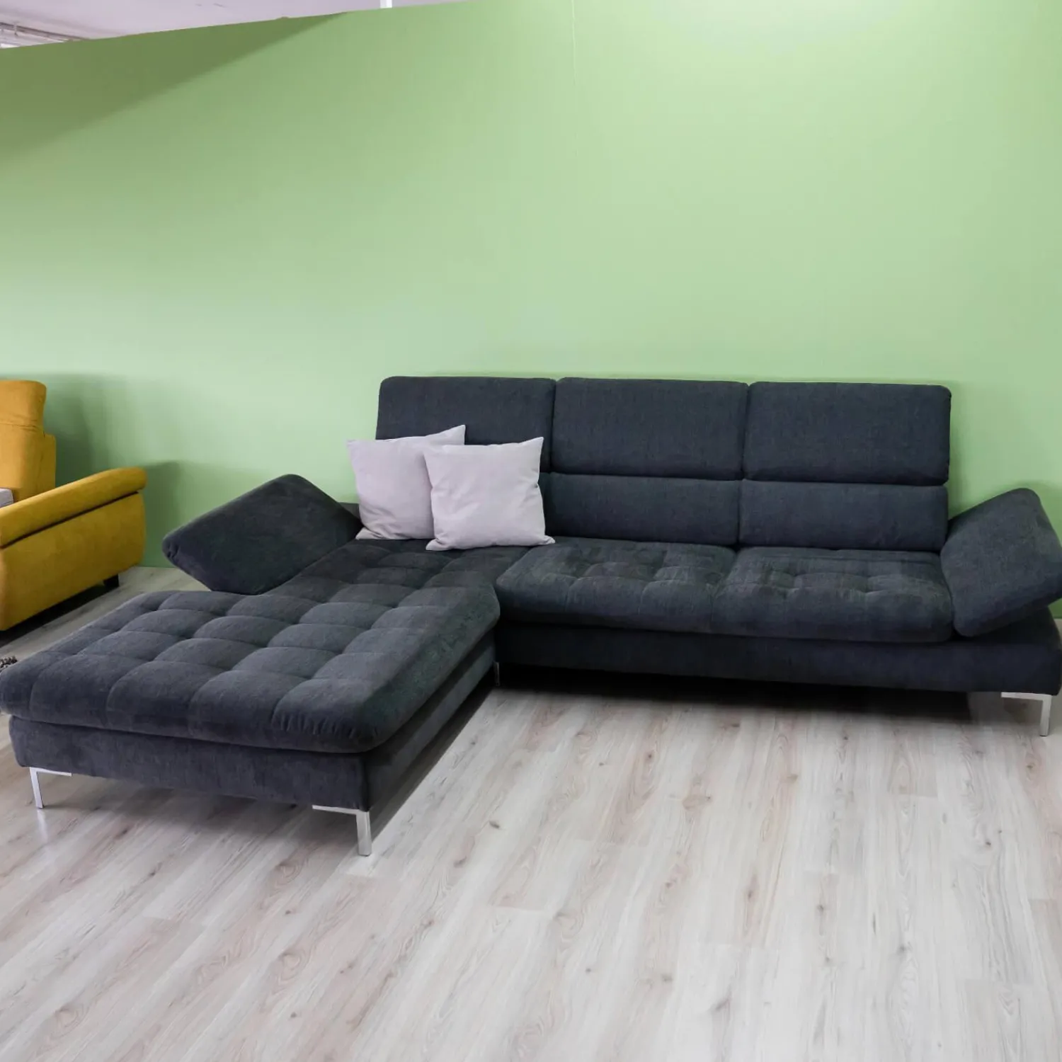 Dietsch Ecksofas|Ecksofa Family Style Stoff Guard Graphit 66 Metallfüße 4.26 Silber Inklusive Verstellungen