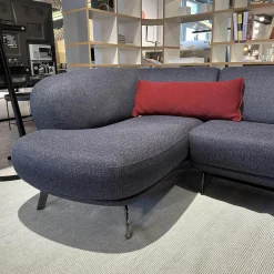 Leolux Wohnlandschaften|Ecksofas|Ecksofa Flint Stoff Varese Bleu Grau Blau Füße Rauchchrom