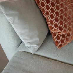 Brühl Ecksofas|Ecksofa Four Two Soft Stoff 4430 90 Grau Beige Füße Schwarz Mit Tischmodul Schwarz Lackiert Und Schlaffunktion