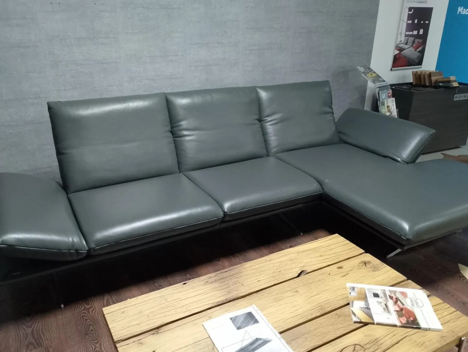 Koinor Ecksofas|Ecksofa Francis Leder C Classic Pepper Grau Metallkufe Nickel