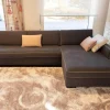 Christine Kröncke Ecksofas|Ecksofa Gatsby Fest Smart-Back Stoff Djakarta Graphit mit Kissen