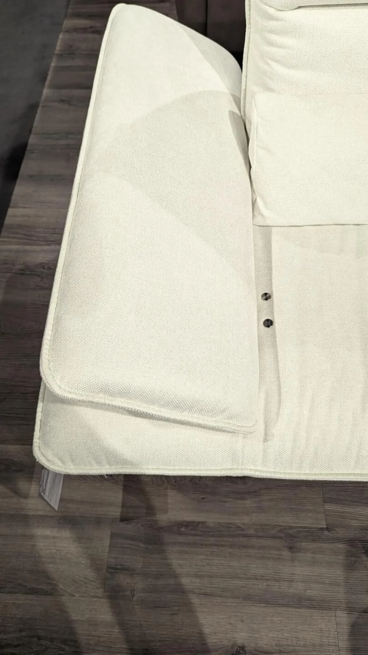 Hukla Ecksofas|Ecksofa Henner Stoff Cyber Natur Creme Weiß Füße Stahl Schwarz Lackiert Mit Motorischer Beinauflage Inklusive Hocker