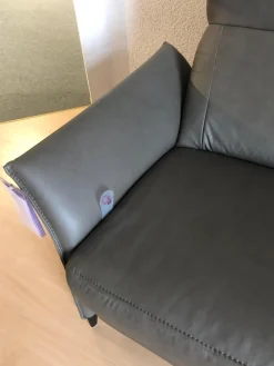 Hukla Ecksofas|Ecksofa HU RL20001 Leder Vivre Greystone Grau Füße Aluminium Schwarz Lackiert Mit Verstellbaren Rückenpolster