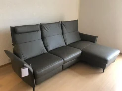 Hukla Ecksofas|Ecksofa HU RL20001 Leder Vivre Greystone Grau Füße Aluminium Schwarz Lackiert Mit Verstellbaren Rückenpolster