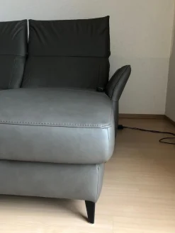 Hukla Ecksofas|Ecksofa HU RL20001 Leder Vivre Greystone Grau Füße Aluminium Schwarz Lackiert Mit Verstellbaren Rückenpolster