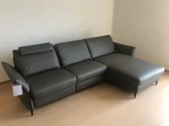 Hukla Ecksofas|Ecksofa HU RL20001 Leder Vivre Greystone Grau Füße Aluminium Schwarz Lackiert Mit Verstellbaren Rückenpolster