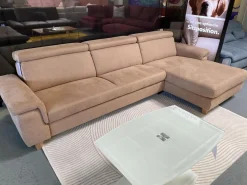 Polsteria Ecksofas|Ecksofa Krüger Stoff Mikrofaser Holiday Braun Holzfuß Eiche mit Armteilverstellung und Kopfteilverstellung