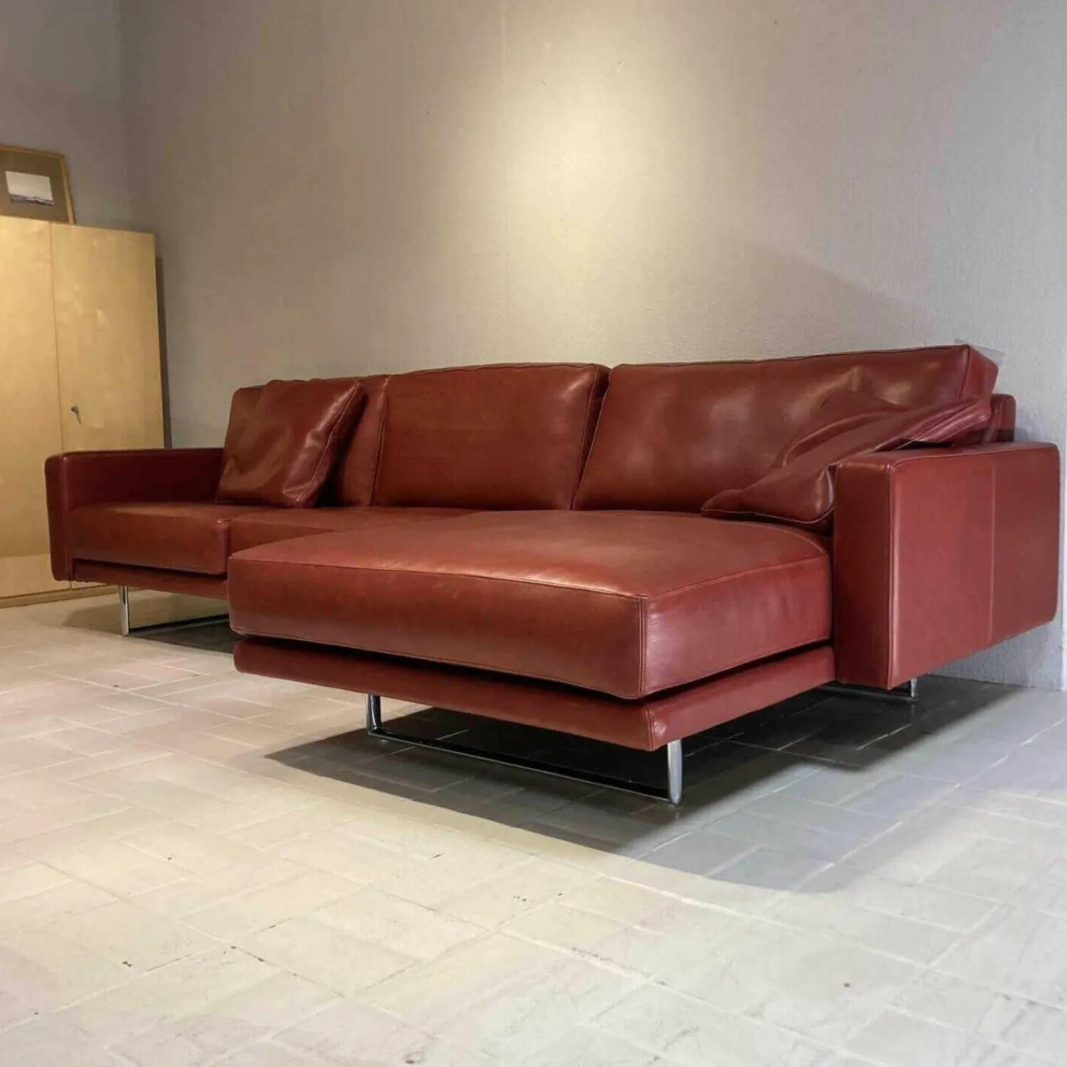 Violetta Ecksofas|Ecksofa Leder Rot 1/96 Füße Chrom mit 2 Armlehnkissen