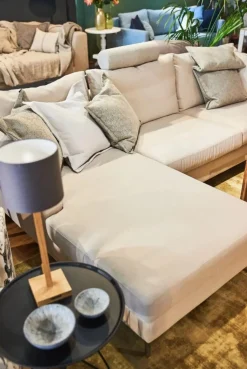 Sophisticated Living Ecksofas|Ecksofa Little Makaha Stoff B Luxury 16 Fuß Metall Verchromt