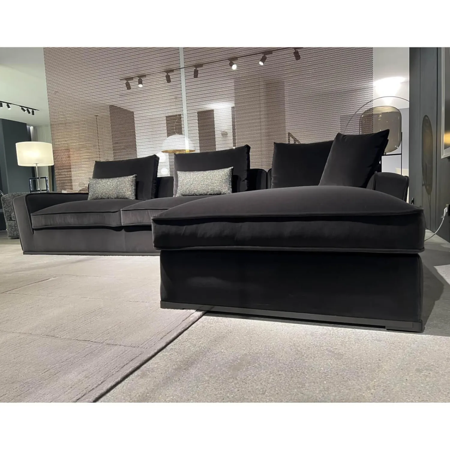 B&B Italia Ecksofas|Ecksofa Maxalto Solatium Stoff Sirio Anthrazit 2053153 mit 7 Kissen