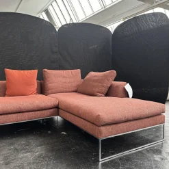 COR Ecksofas|Ecksofa Mell Lounge Stoff 9202 Dunkelrot Fußrahmen Verchromt mit 3 Rückenkissen