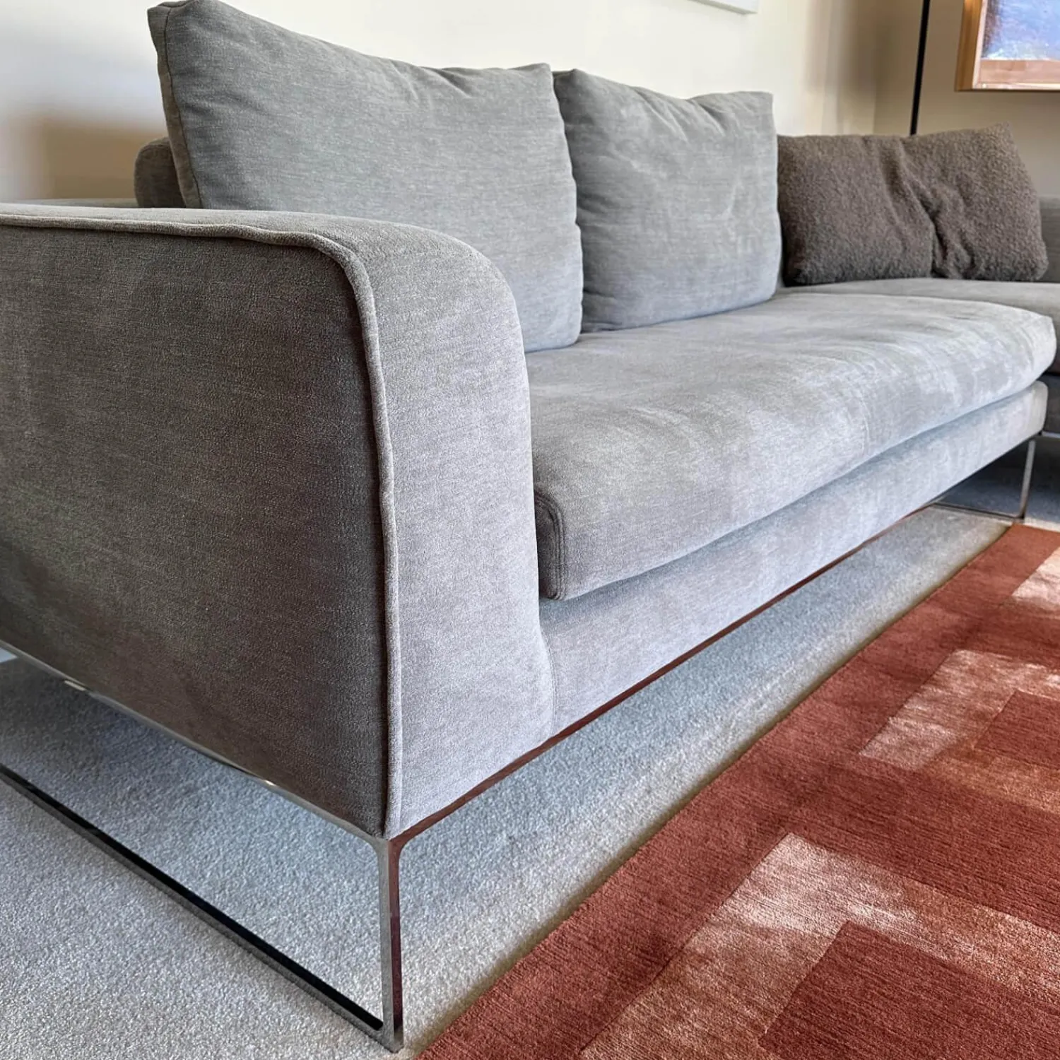 COR Ecksofas|Ecksofa Mell Lounge Stoff 8143 Taupe Grau Füße Verchromt Mit Kunststoffgleitern