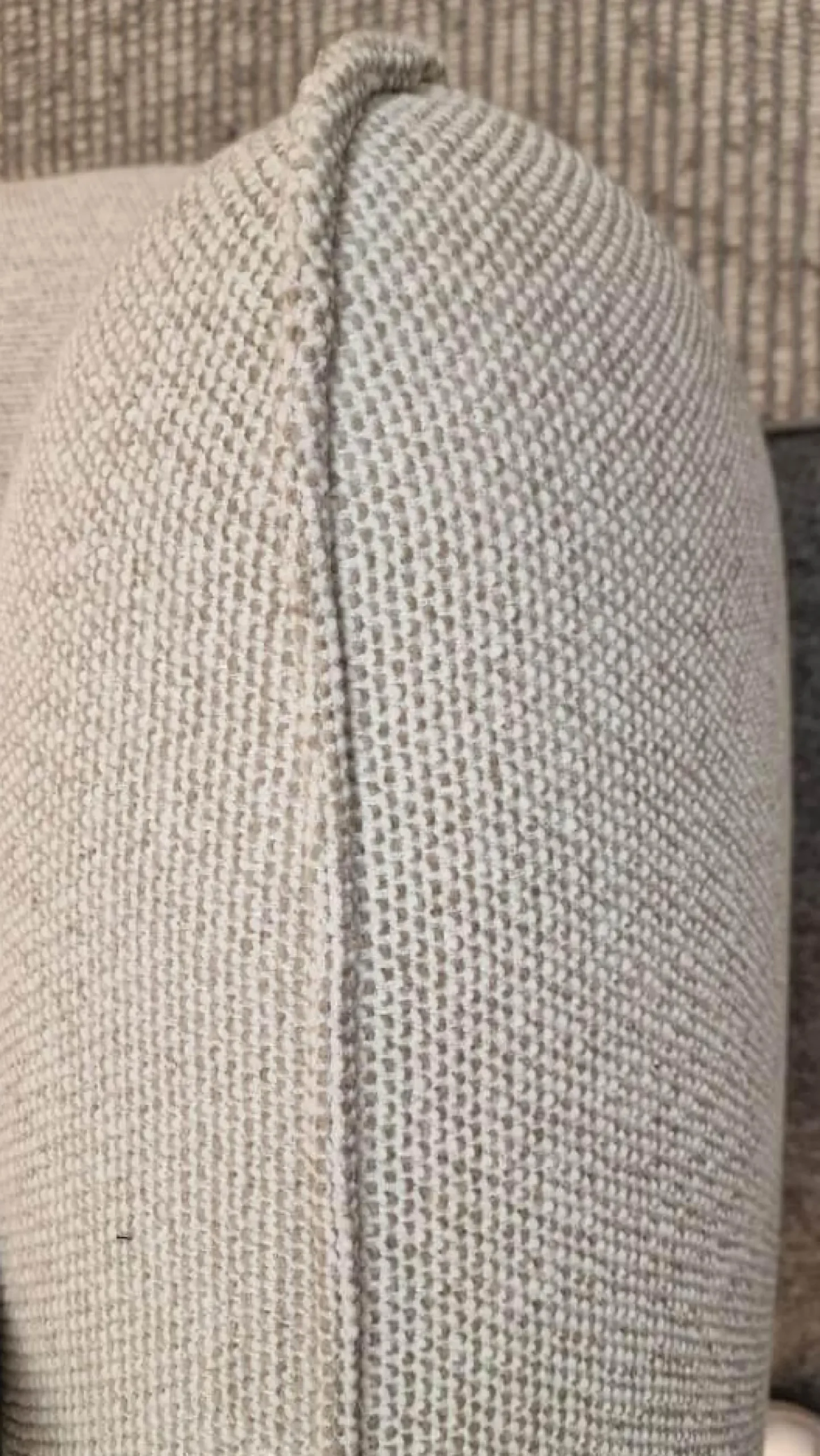 Freifrau Ecksofas|Ecksofa Mia Stoff Sahco Safire 4 0007 Creme Grau ohne Kissen