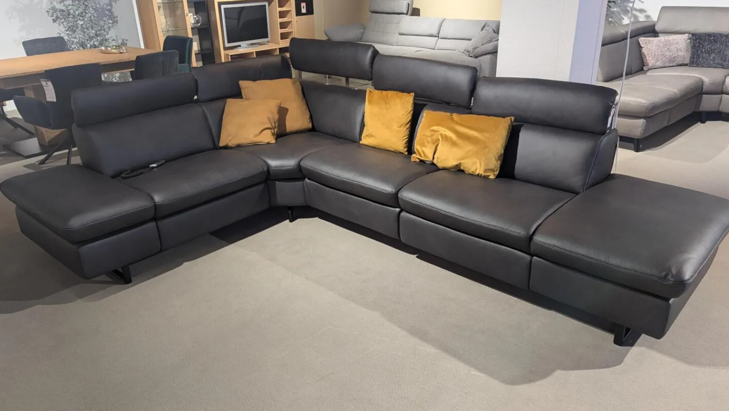 Polsteria Ecksofas|Ecksofa Milano Leder LL Evita Anthrazit Metallkufe Schwarz Matt Ohne Dekokissen