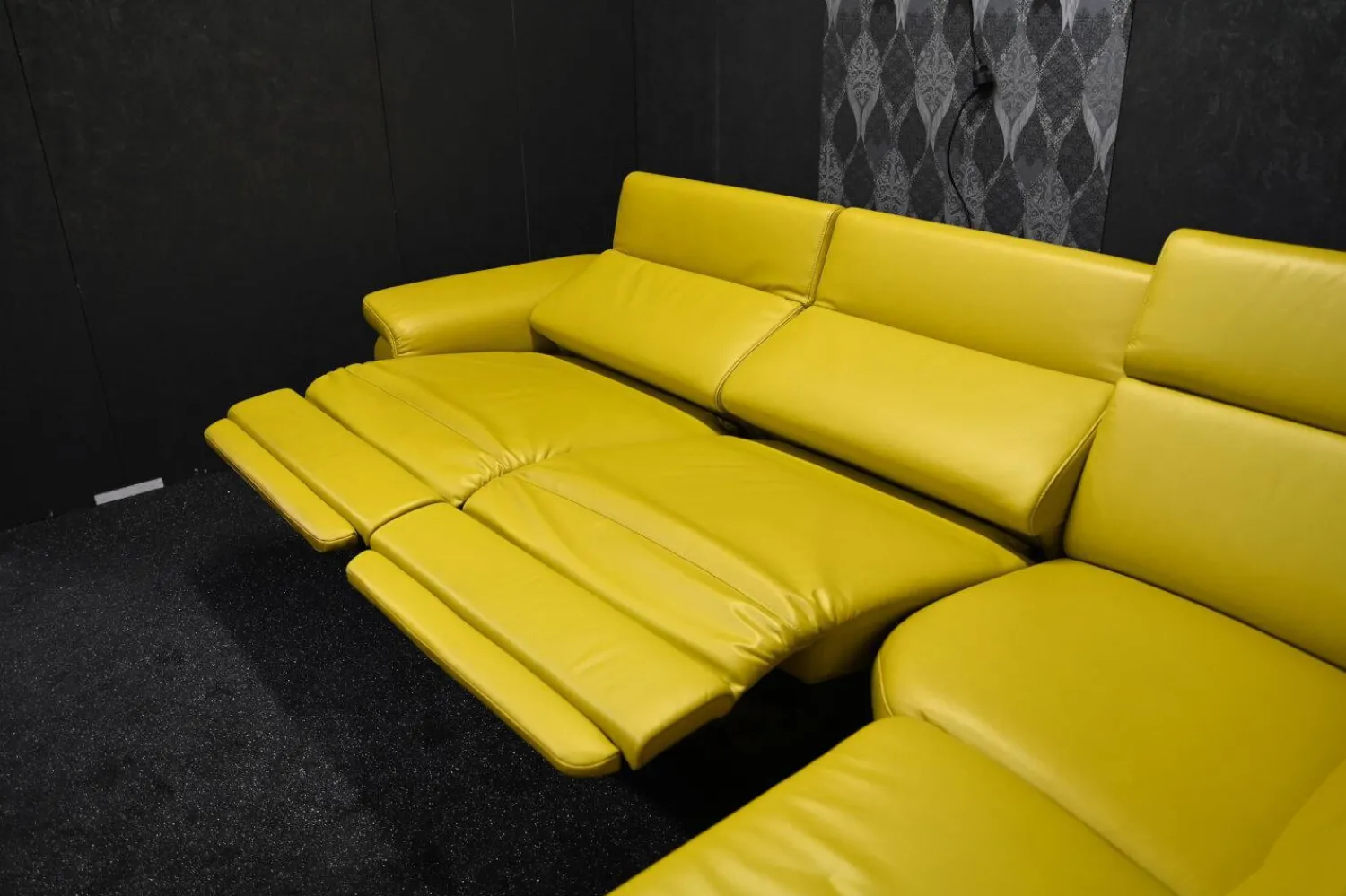 Steinpol Ecksofas|Ecksofa Mobi Leder Dolcia Lemon mit Elektrischer Relaxfunktion und Kopfteilverstellung Manuell
