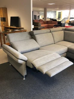 Carina Ecksofas|Ecksofa Modell 1073 Stoff Picasso Stone Metallfüße Aluminium Rund Glänzend mit Verstellfunktionen