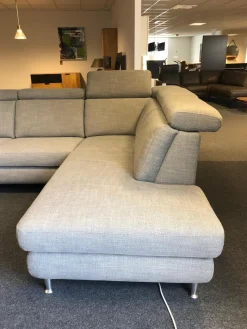 Carina Ecksofas|Ecksofa Modell 1073 Stoff Picasso Stone Metallfüße Aluminium Rund Glänzend mit Verstellfunktionen