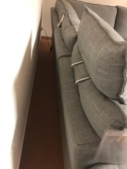 Carina Ecksofas|Ecksofa Modell 1043 Stoff Picasso Stone Grau PG 3 mit Kopfstütze und Nierenkissen