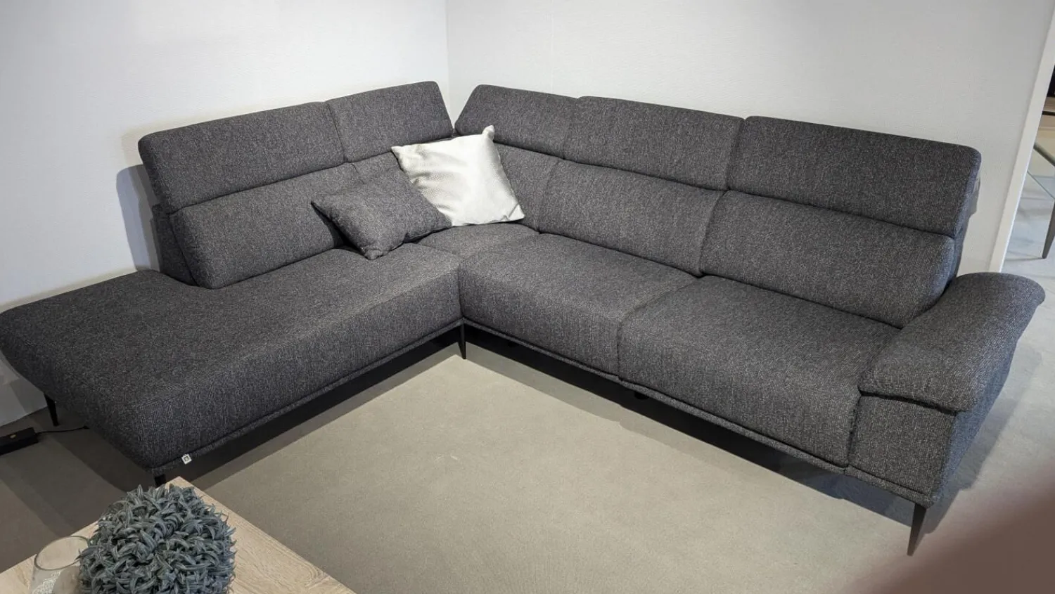 Dietsch Ecksofas|Ecksofa Moon Stoff Sneak 67 Anthrazit Füße Metall Schwarz Matt Mit Elektrischer Wallfree Relaxfunktion