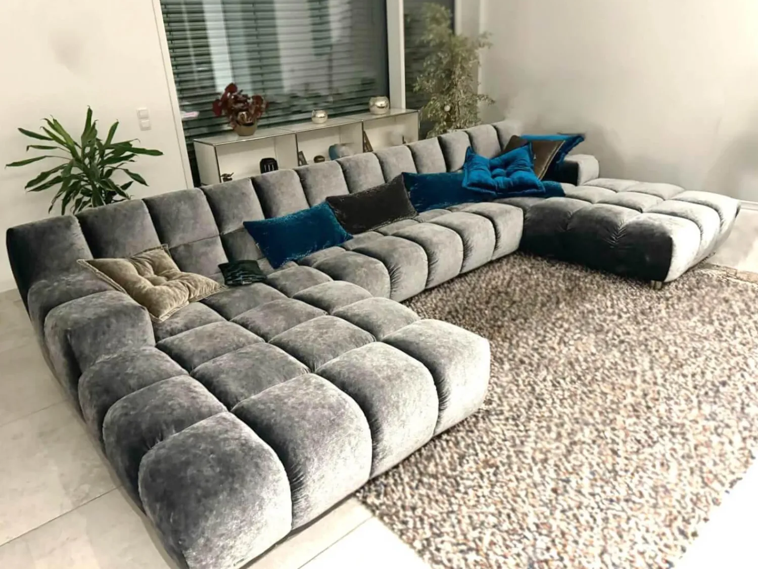 Bretz Wohnlandschaften|Ecksofas|Ecksofa Ocean 7 Stoff 66 2085 Silberschimmer Grau mit 7 Kissen