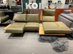Koinor Ecksofas|Ecksofa Phoenix Leder B Toro Cactus Grün Plateau Wildeiche Furniert Gestell Aluminium Schwertkufe