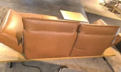 Koinor Ecksofas|Ecksofa Phoenix VZ Leder B Toro Whiskey Braun Plateau Wildeiche Natur Furniert Geölt Kufe Aluminium Schwarz Matt