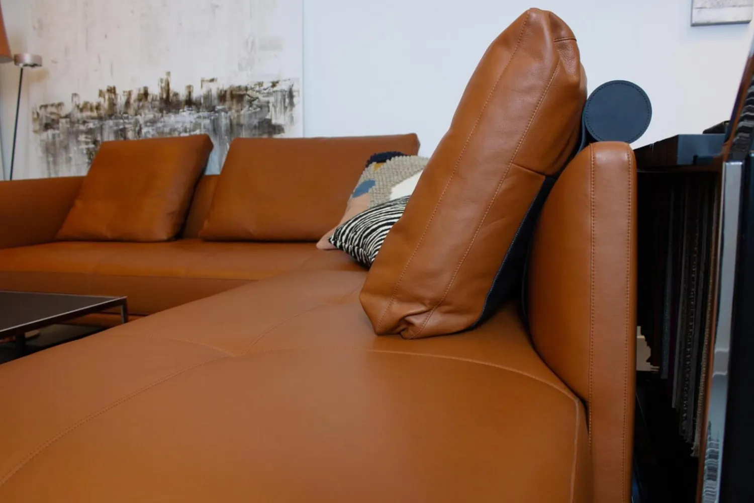 Walter Knoll Ecksofas|Ecksofa Prime Time Leder Elen Loam 126 Braun mit 3 Kissen und 1 Nackenrolle