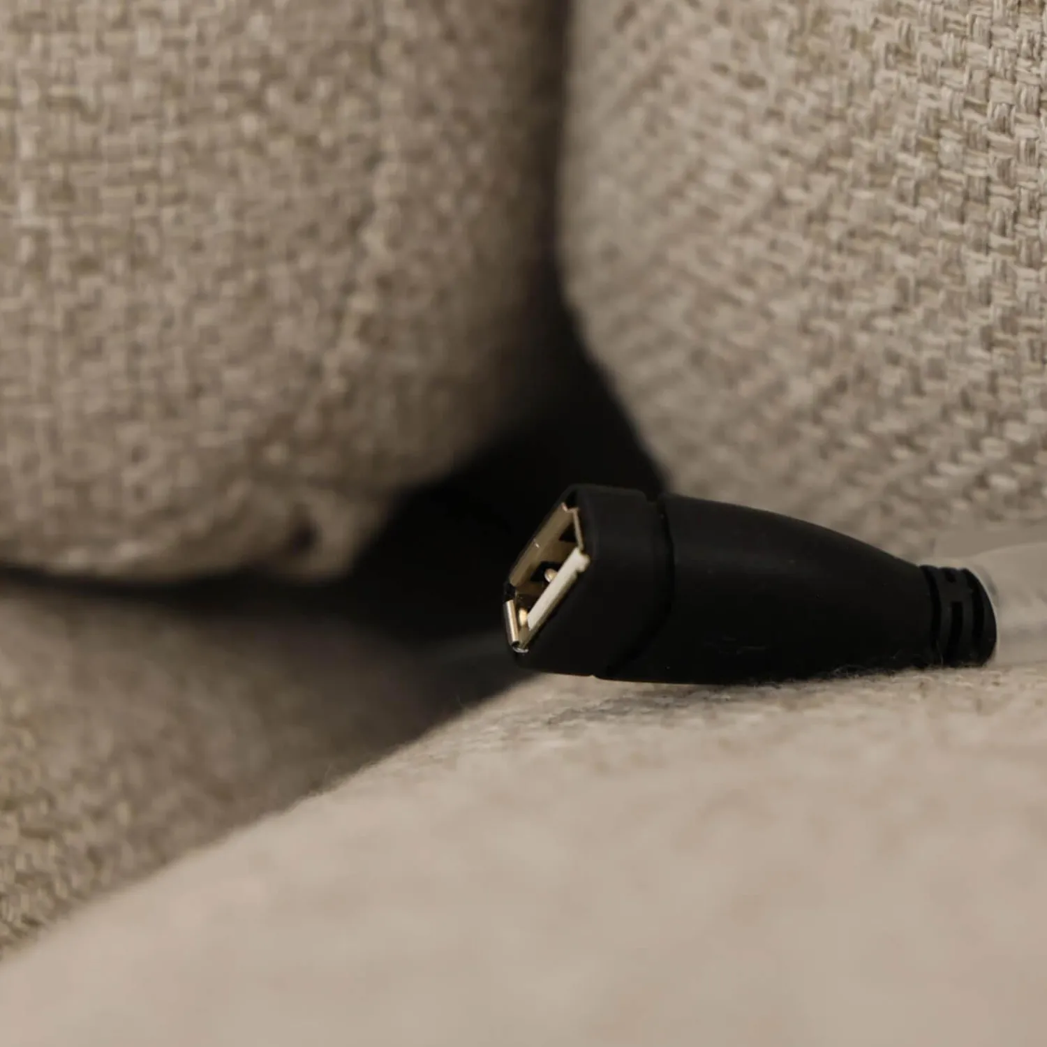 Accente Ecksofas|Ecksofa Radioso 290BB290 Stoff Wembley Angora Beige Füße Stahl Black 01 Schwarz Lackiert Mit Nackenstütze