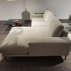 Natura Ecksofas|Ecksofa Redington Stoff Toffee PG D Beige Grau Metallfuß Schwarz Mit Losen Rückenkissen Mit Inlett
