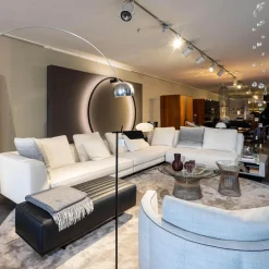 Minotti Wohnlandschaften|Ecksofa Roger Suite Spring Stoff Natte 01 Bianco Weiß Case Lackiert Ghiaccio mit gleichfarbigen Kissen