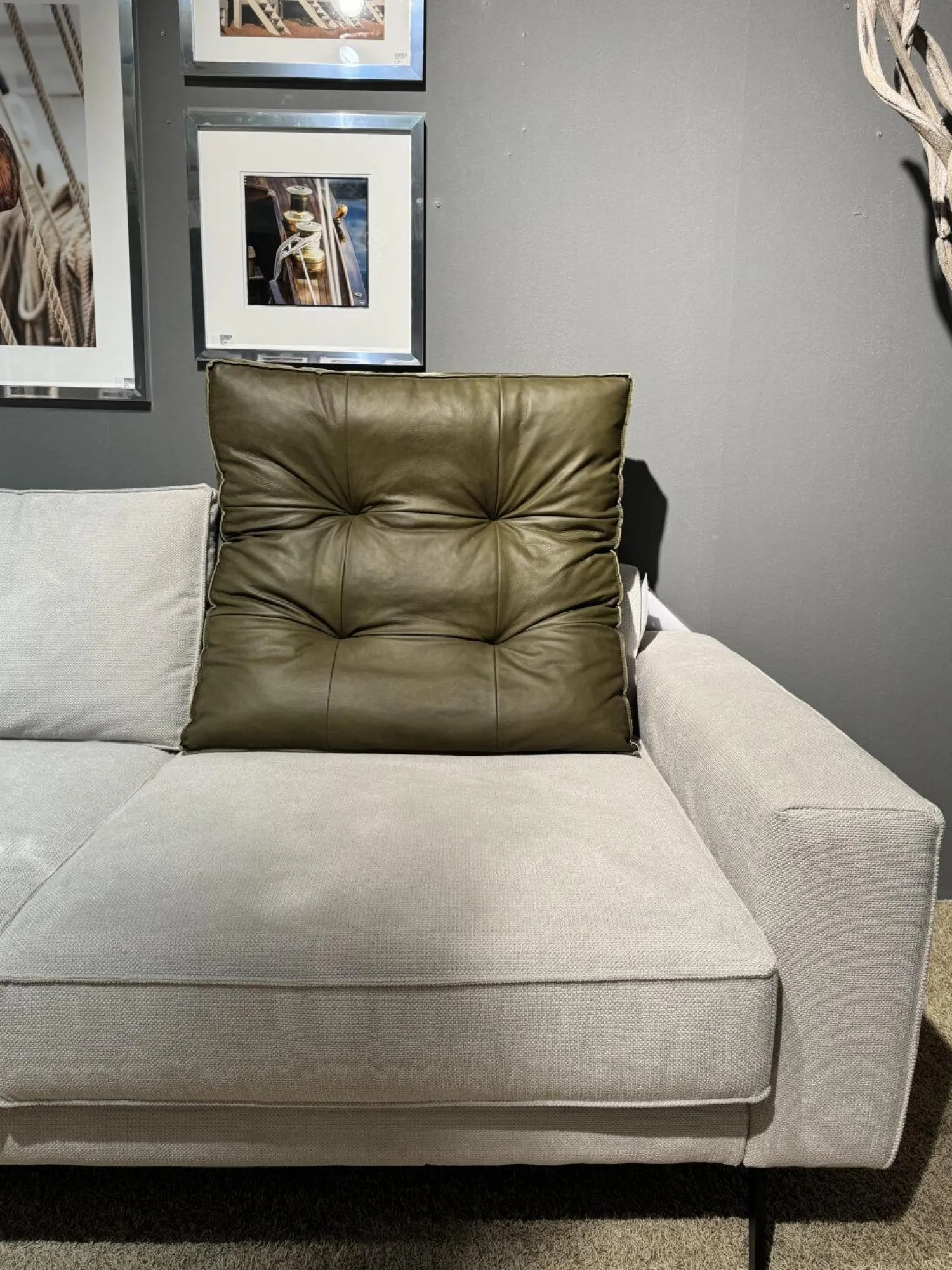 Global Ecksofas|Ecksofa Samara Stoff Stoff XBO Creme Füße Schwarz ohne Dekokissen