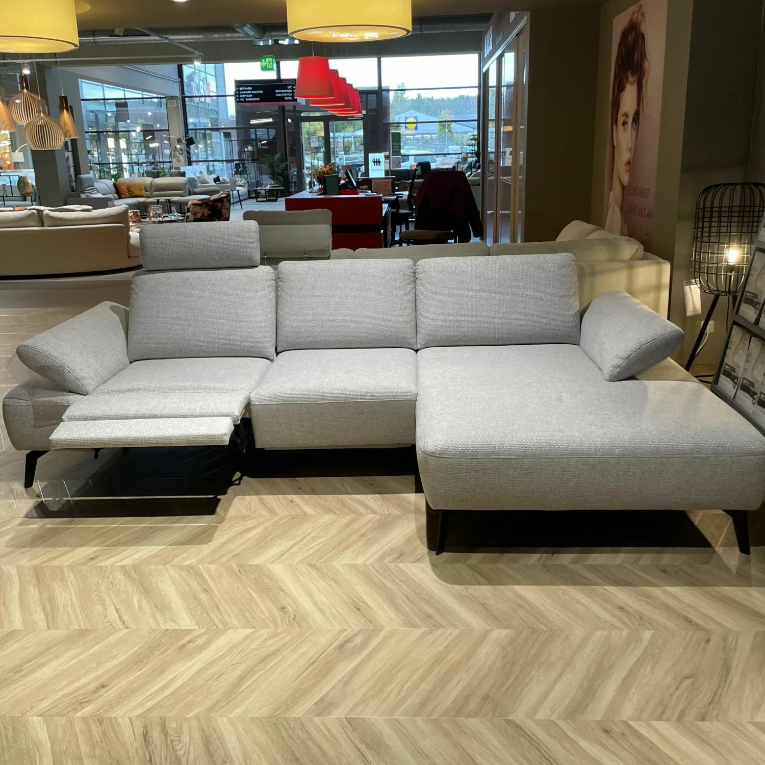 DFM Ecksofas|Ecksofa Theodor Stoff Catona Beige mit motorischer Verstellung und 1 Kopfstütze