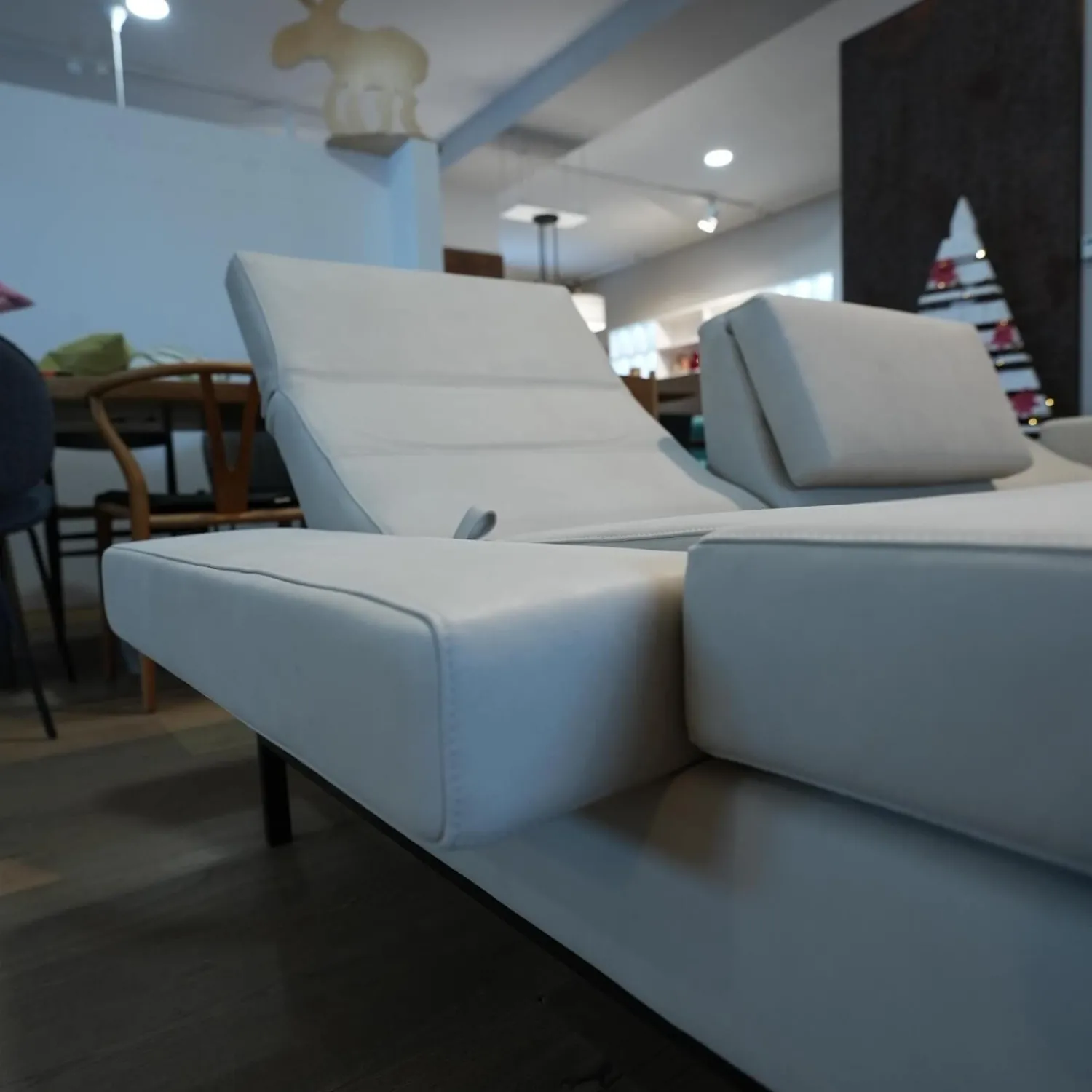 Brühl Ecksofas|Ecksofa Tomo Taron 5668 40 Grau Grün Metalluntergestell Schwarz Pulverbeschichtet Mit Hocker