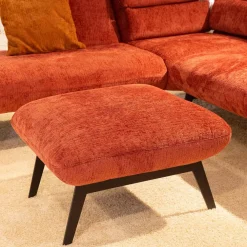 Comfort Republic Ecksofas|Ecksofa Valentina Inklusive Hocker Bezug Fusion 36 Farbton Carmine Rot Fuß Metall MR1 Schwarz Mit Kissen