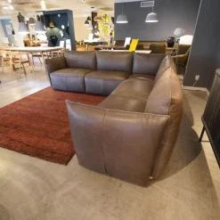 Jess Ecksofas|Ecksofa Vasa Rustikales Leder Dunkelbraun Beine Schwarz