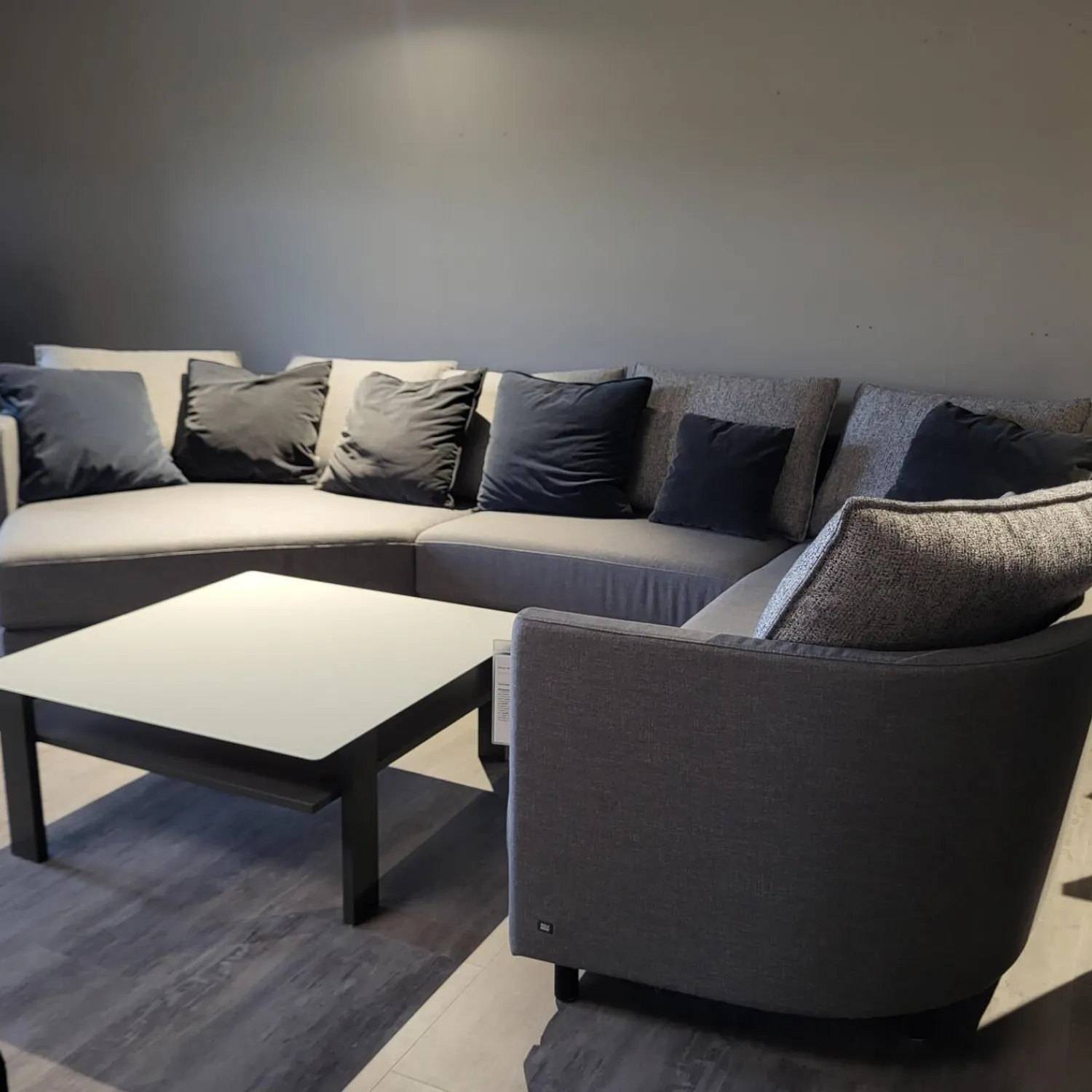 Rolf Benz Wohnlandschaften|Ecksofa Wohnlandschaft Onda Bezug Stoff 05.464 Eisengrau Füße Massivholz Eiche Schwarz Gebeizt Inklusive Kissen